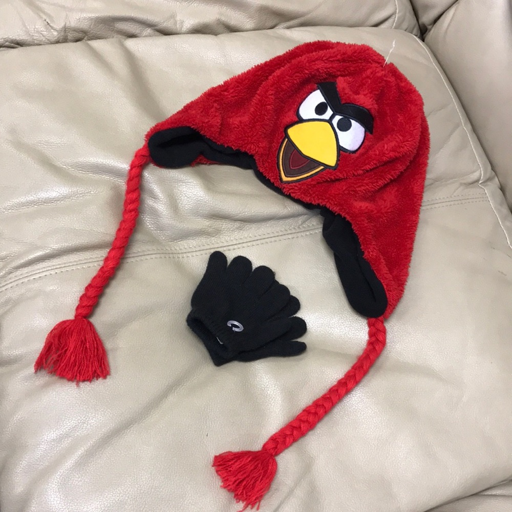 Angry Birds Hat and Black Gloves - Picture 3 of 7